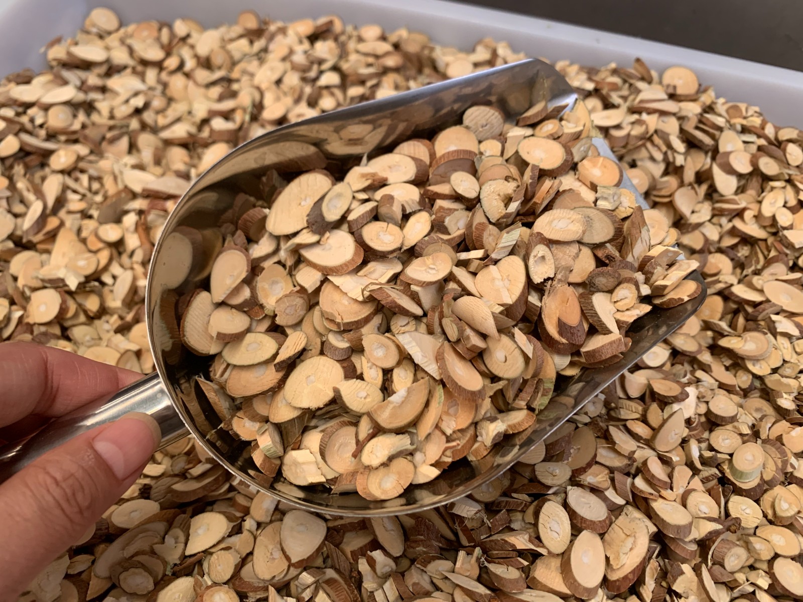 敘述中藥飲片使用微波烘干機的優勢