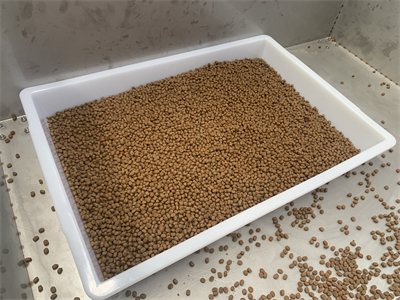 貓糧微波烘干設備的應用代表著寵物食品加工技術的飛躍