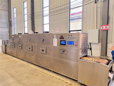 為什么薯片膨化會選擇微波隧道爐來實現呢？