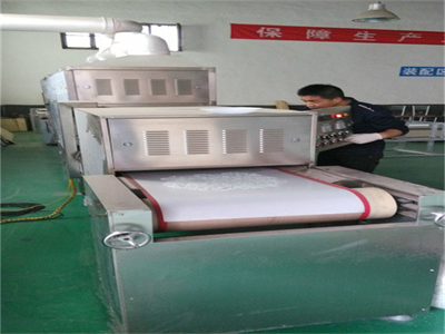 對于粉末狀化工原料而言，微波干燥設備具有諸多優勢