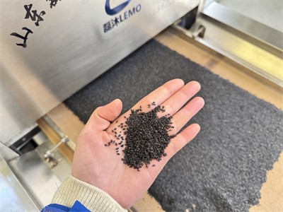 微波是怎么解決黑芝麻烘烤均勻性的問題呢