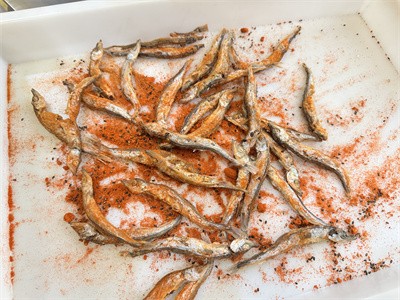 Microwave baking of dried small fish, dried shrimp and other seafood products？